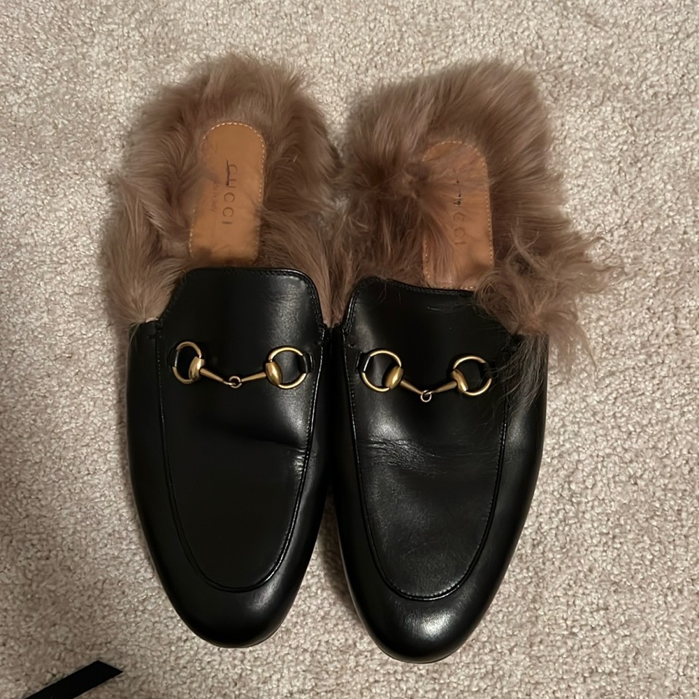 Gucci Black Leather Fur-Lined Horsebit Mules with Brown Fur